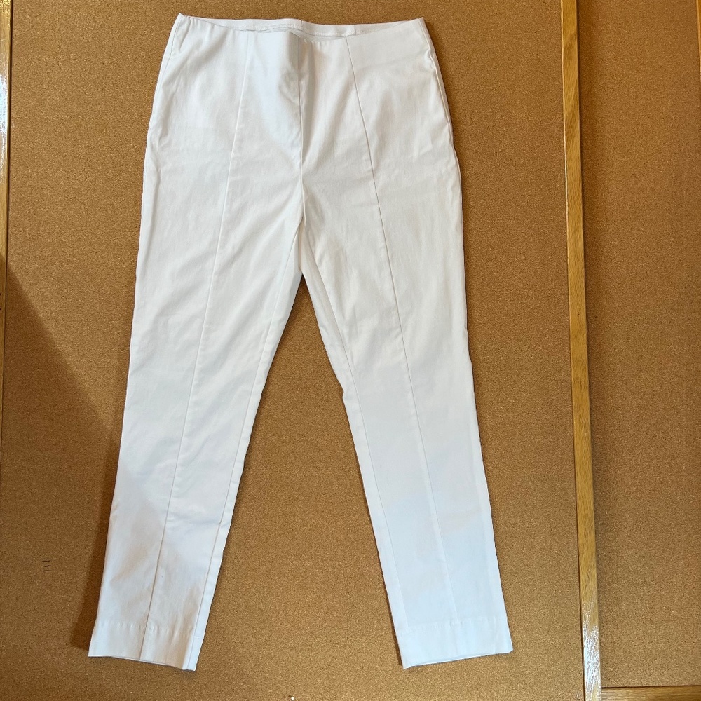 White Chico’s Ankle Pant with Stretch Waistband - Size 1